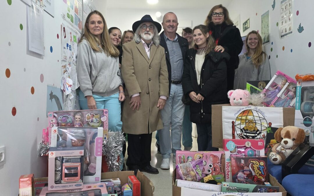 La Asociación ASEJER con los niños de Polígono Sur.